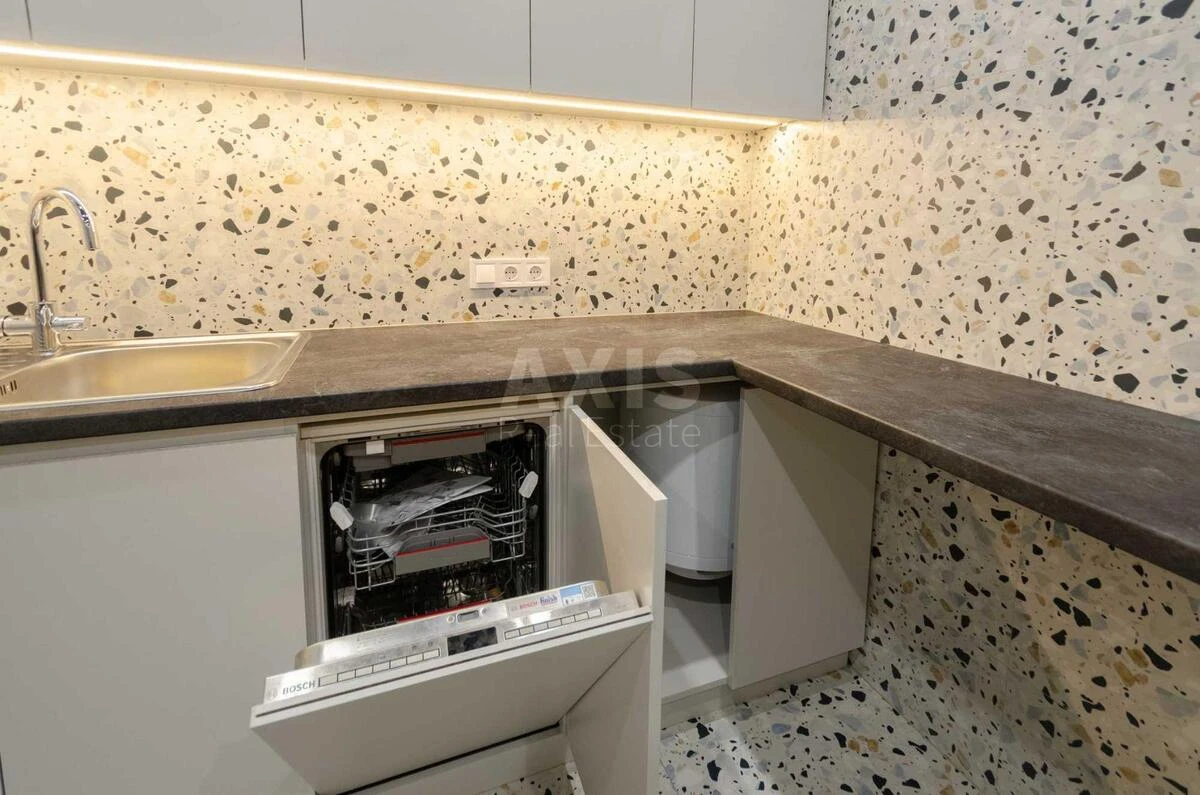 Офис ул. Михаила Бойчука 41, 145м26700819