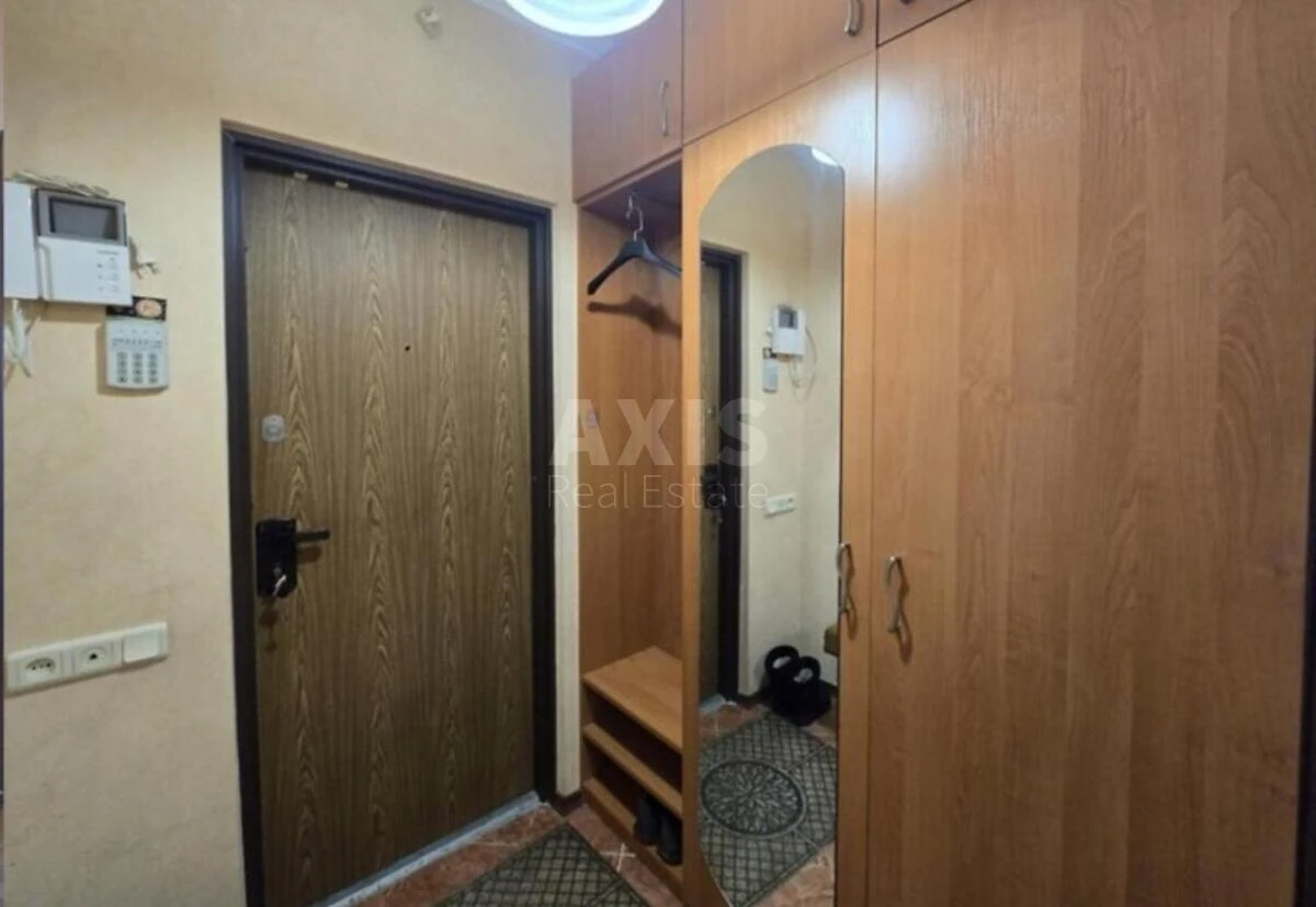3k apartment vul. Vyshnjakivs'ka 7А6706018