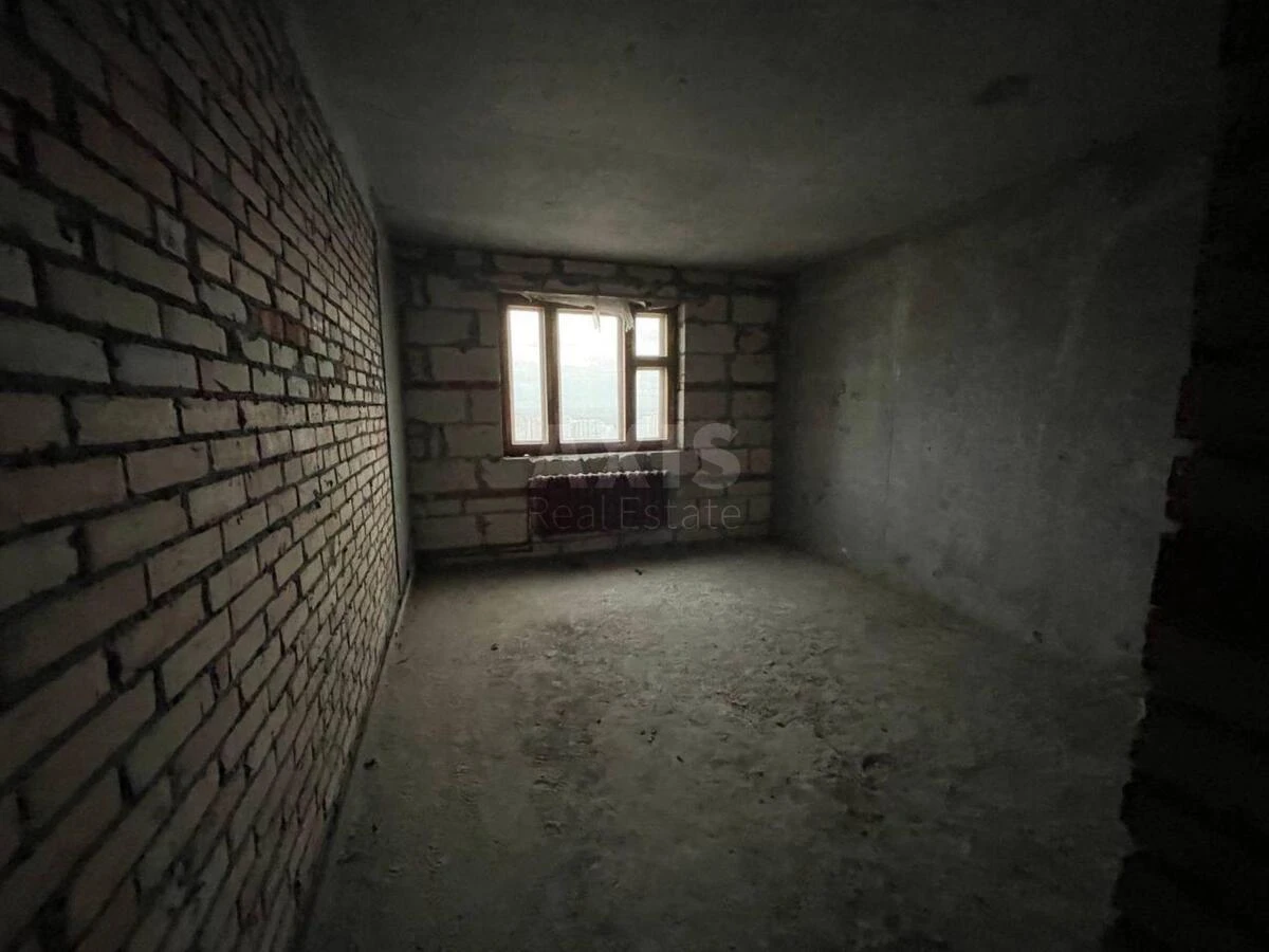 5k apartment vul. Ahmatovoi' Anny 13Д697840