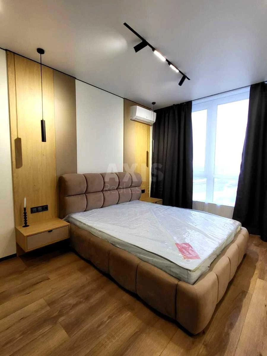 1k apartment vul. Prychal'na 10712977
