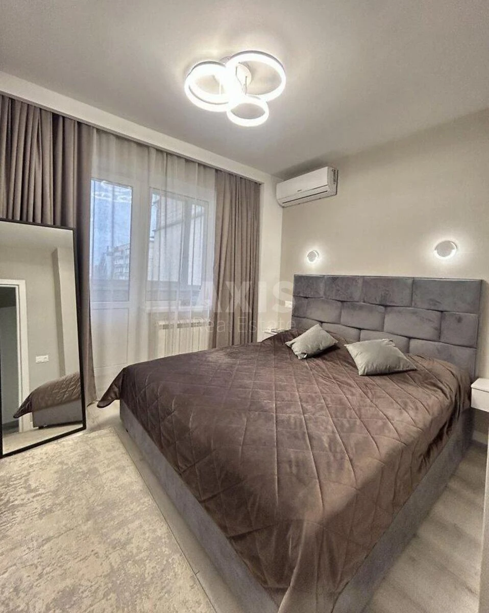 3k apartment pr-t Svobody 1/60622524