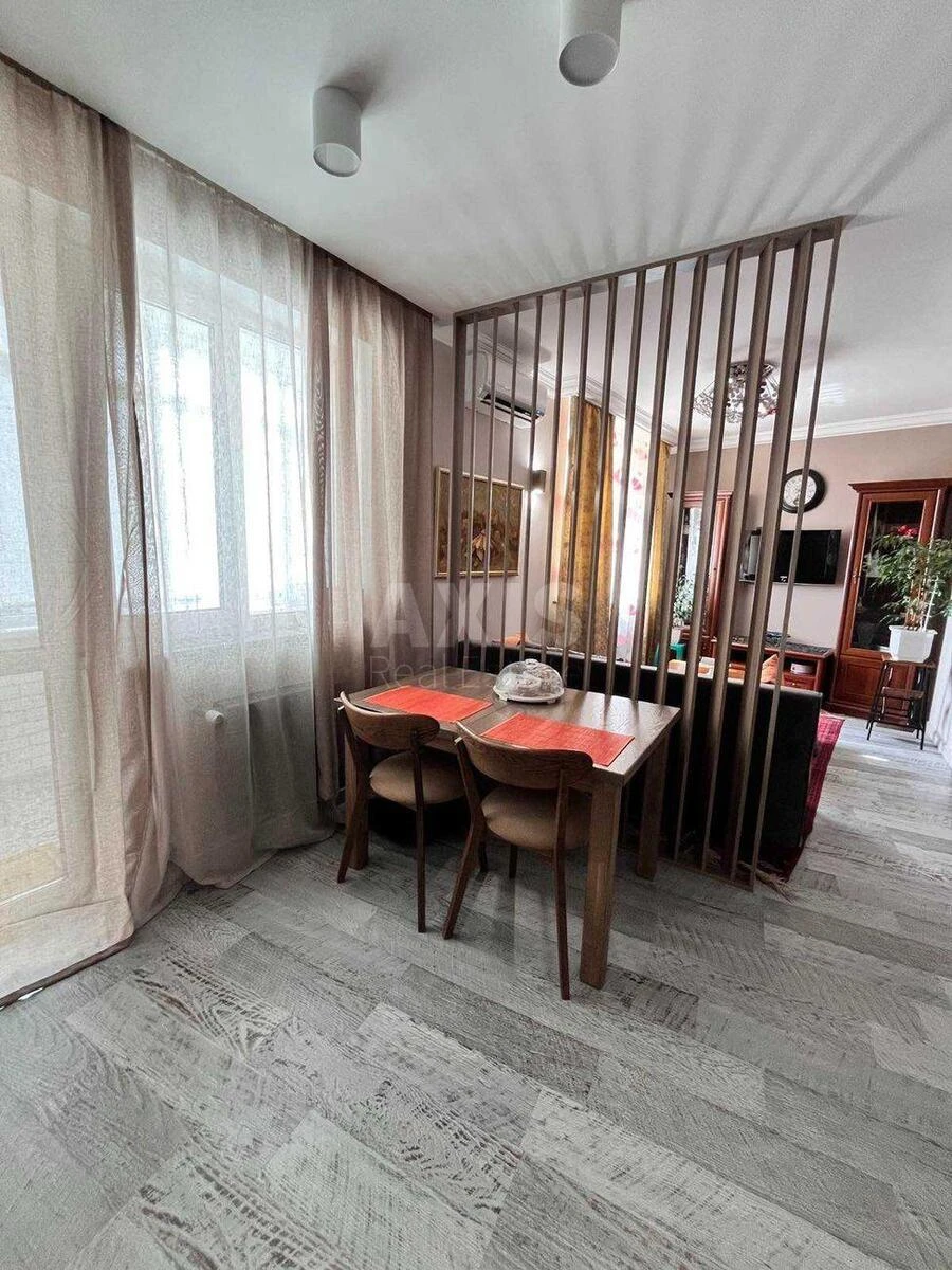 2k apartment pr-t Volodimira Іvasyuka 2Д641720