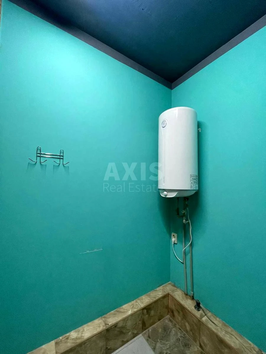 Объект торговли ул. Кондратюка Юрия 7, 140м26363411