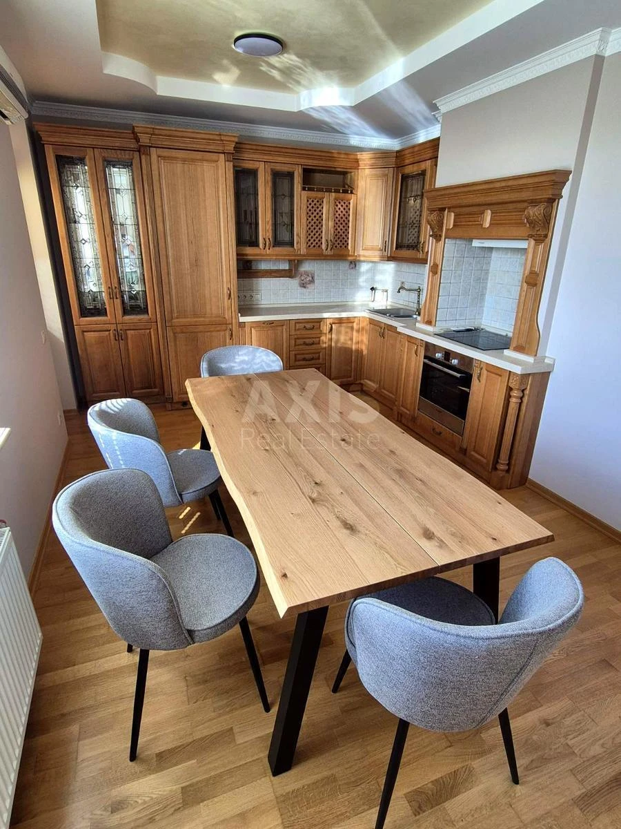 3k apartment vul. Kadets'kyj gaj 666819