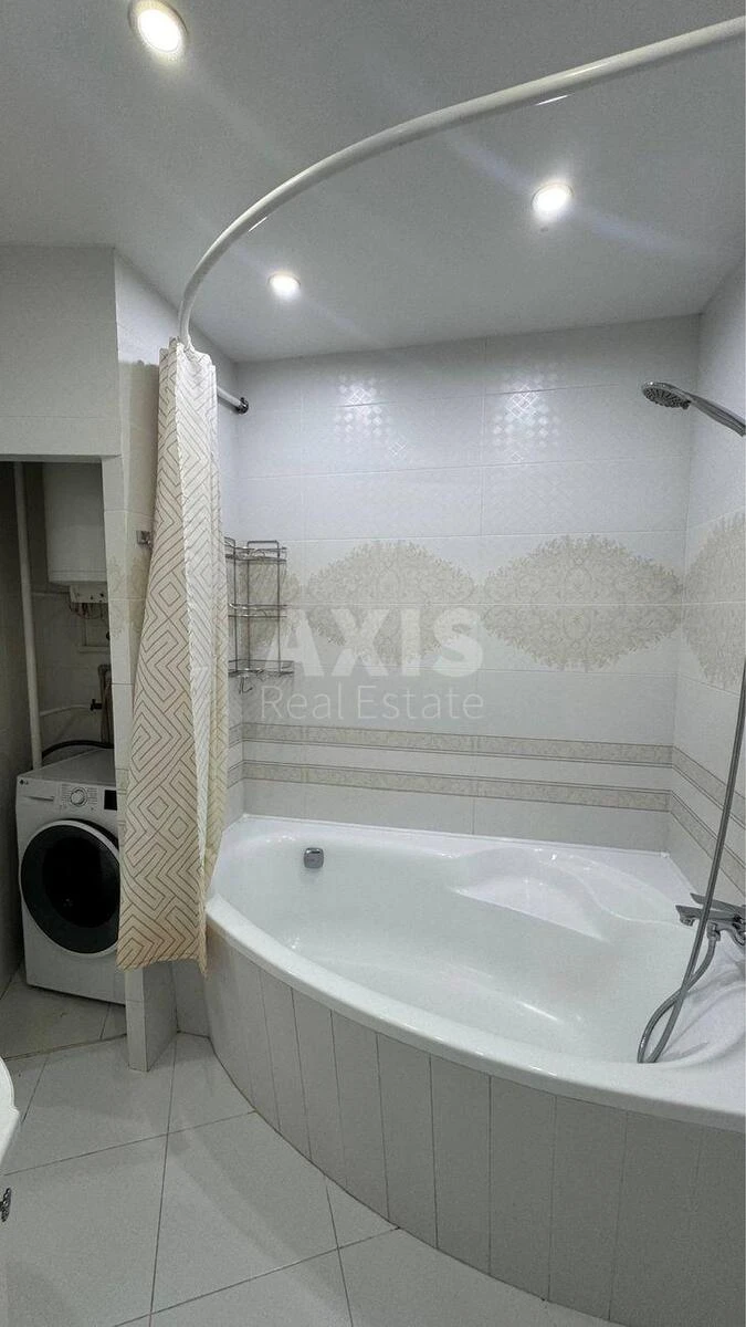 3k apartment vul. Urlivs'ka 36Г685868
