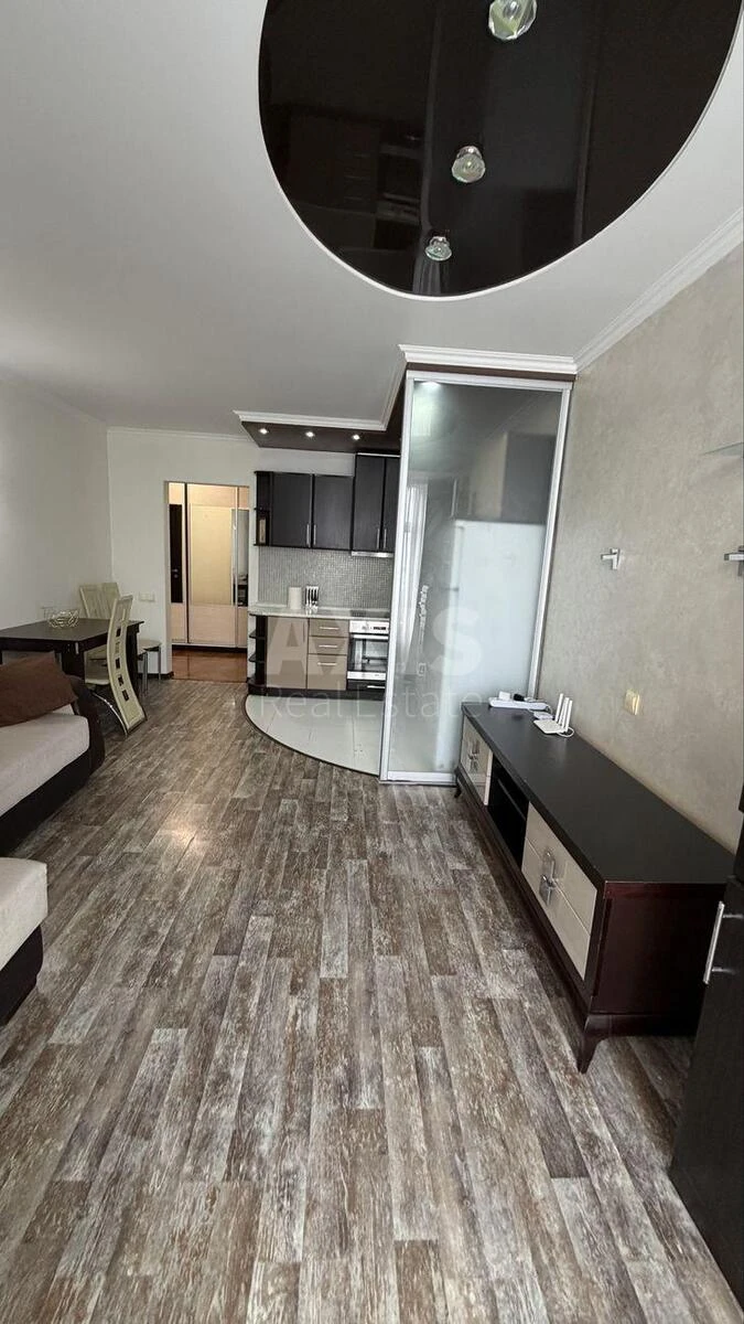 1k apartment vul. Yulia Zdanovska 46/167024