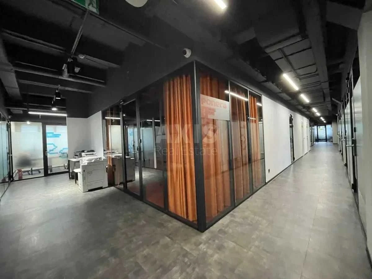 Office vul. Vasylenka Mykoly 7, 1111m259817