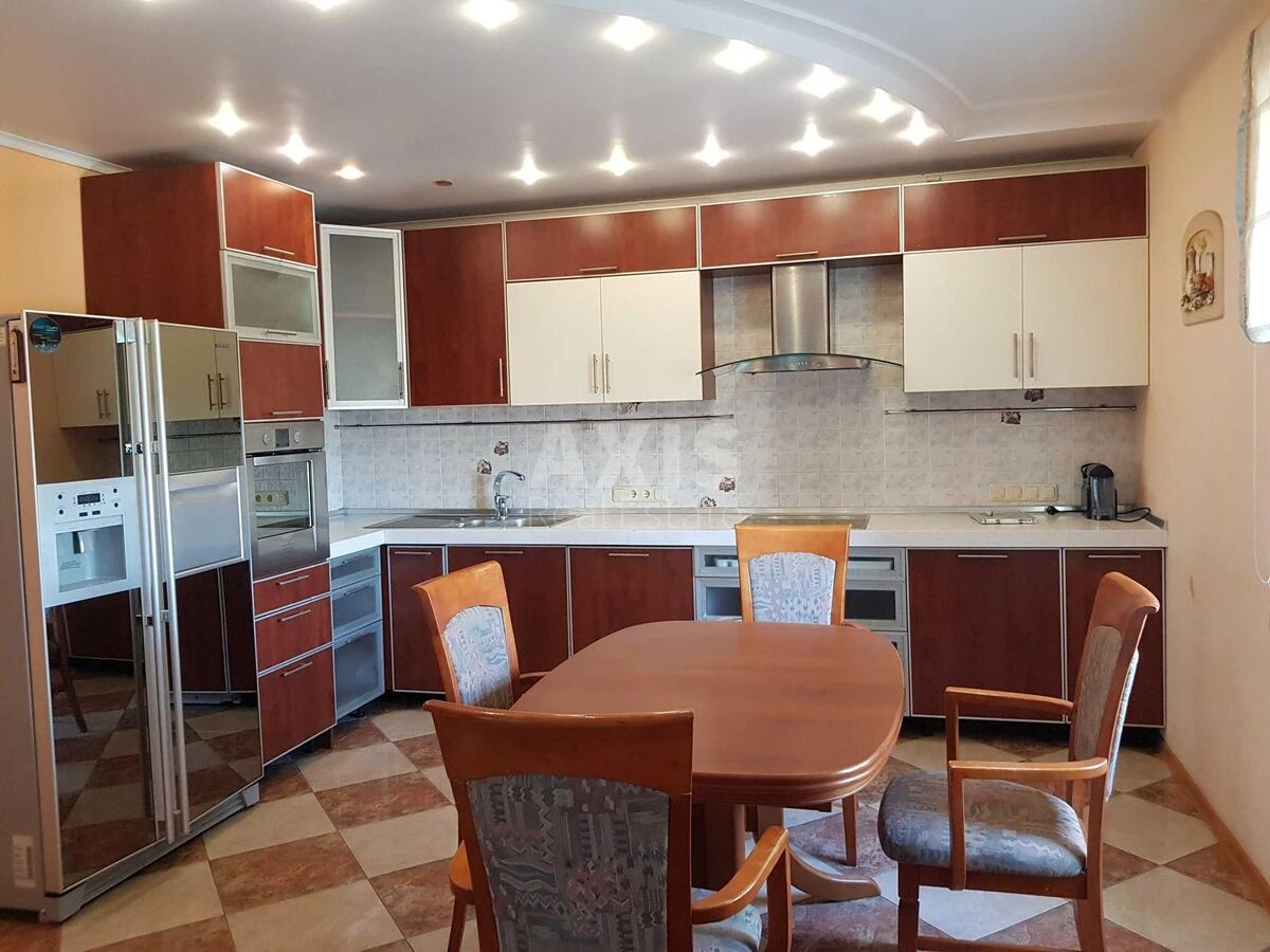 4к квартира пр-т Берестейский 103683830
