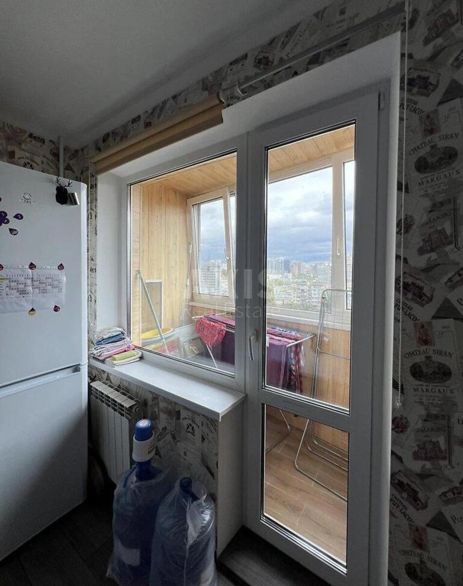 3k apartment vul. Golosii'vs'ka 6648220