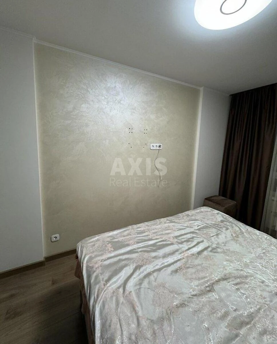 1k apartment vul. Saljutna 2Б478353