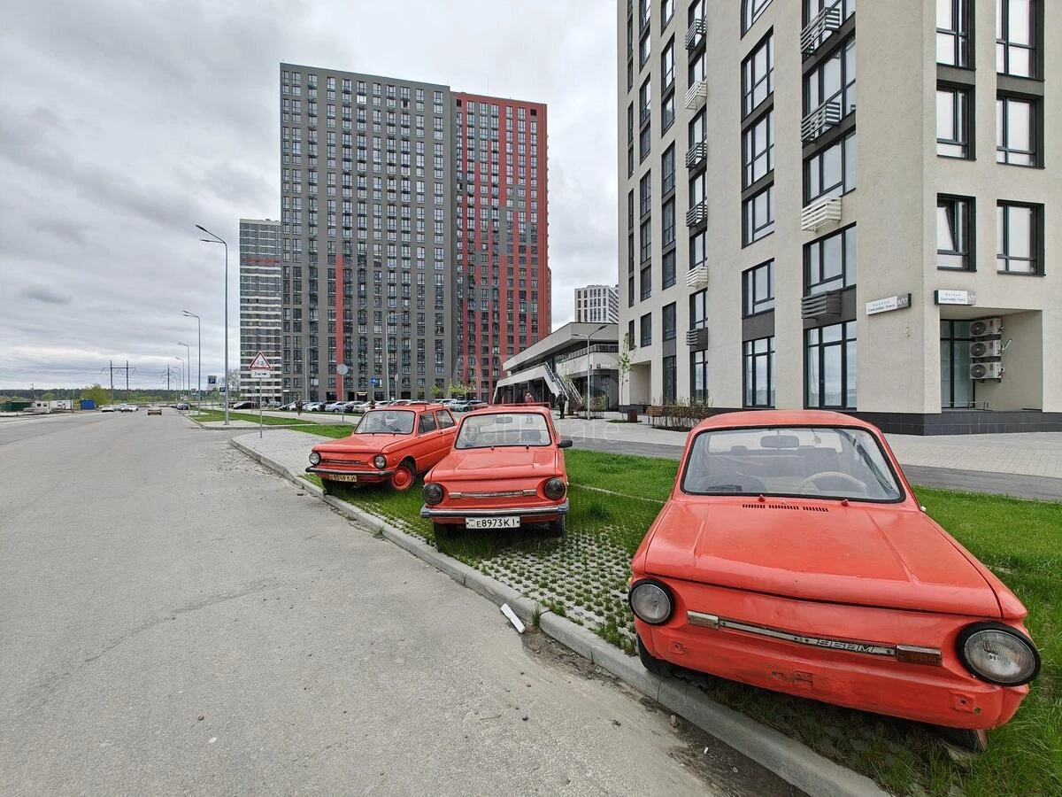 Service object vul. Oleksandra Olesja 8А, 274m2576737