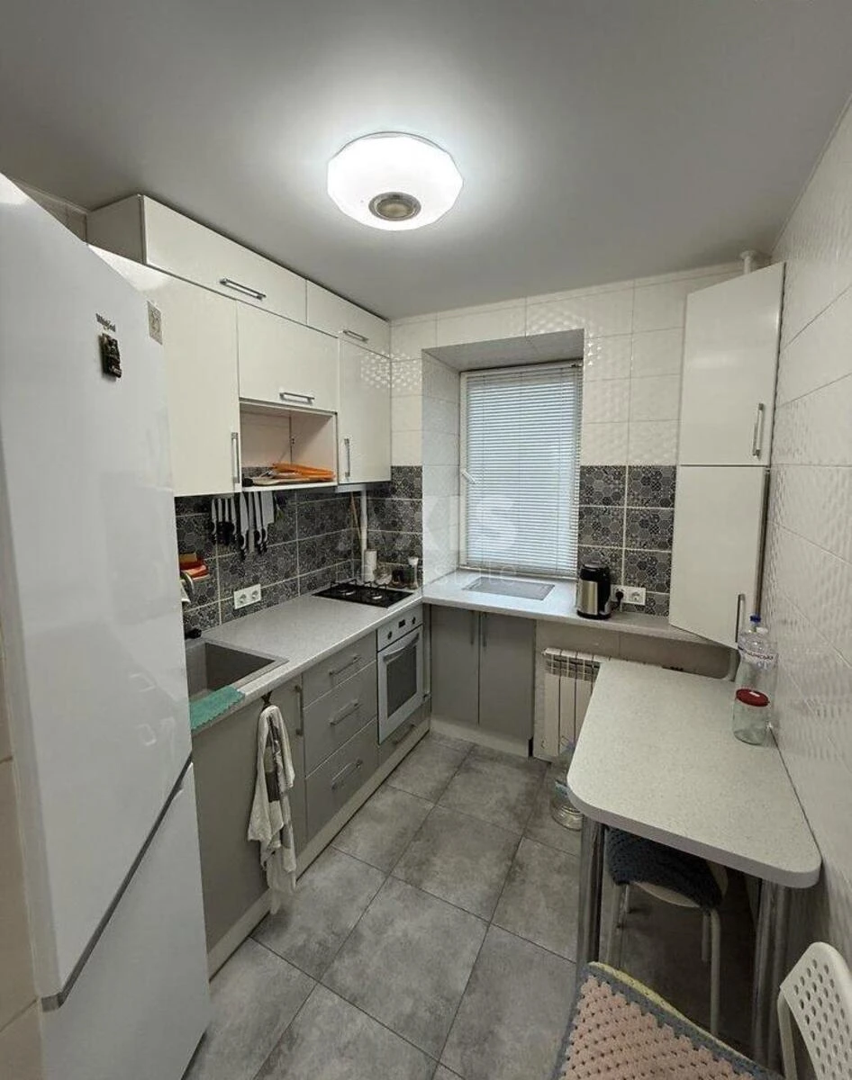1k apartment vul. Rosijs'ka 31Б696830