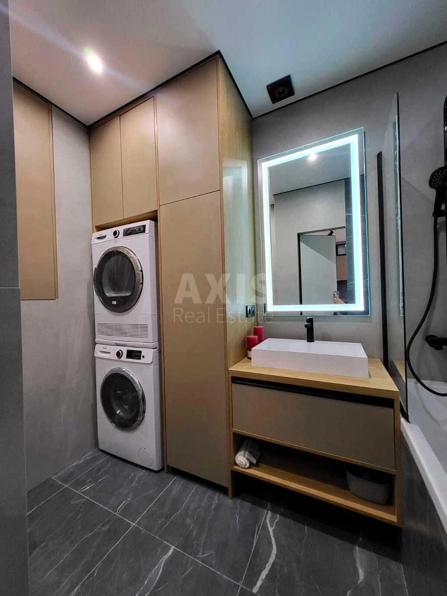 1k apartment vul. Prychal'na 10712974