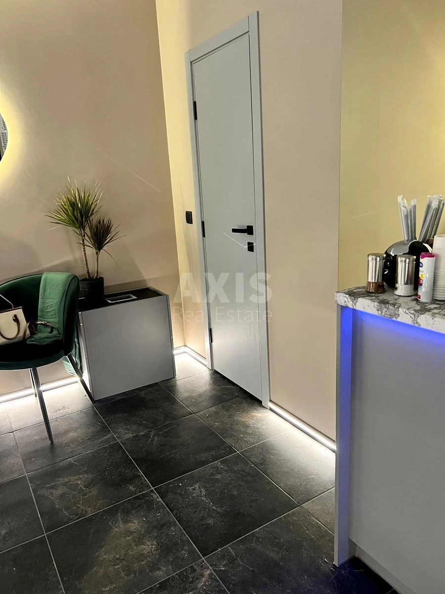 Trade object vul. Kudri Ivana 28/25, 25m2635256