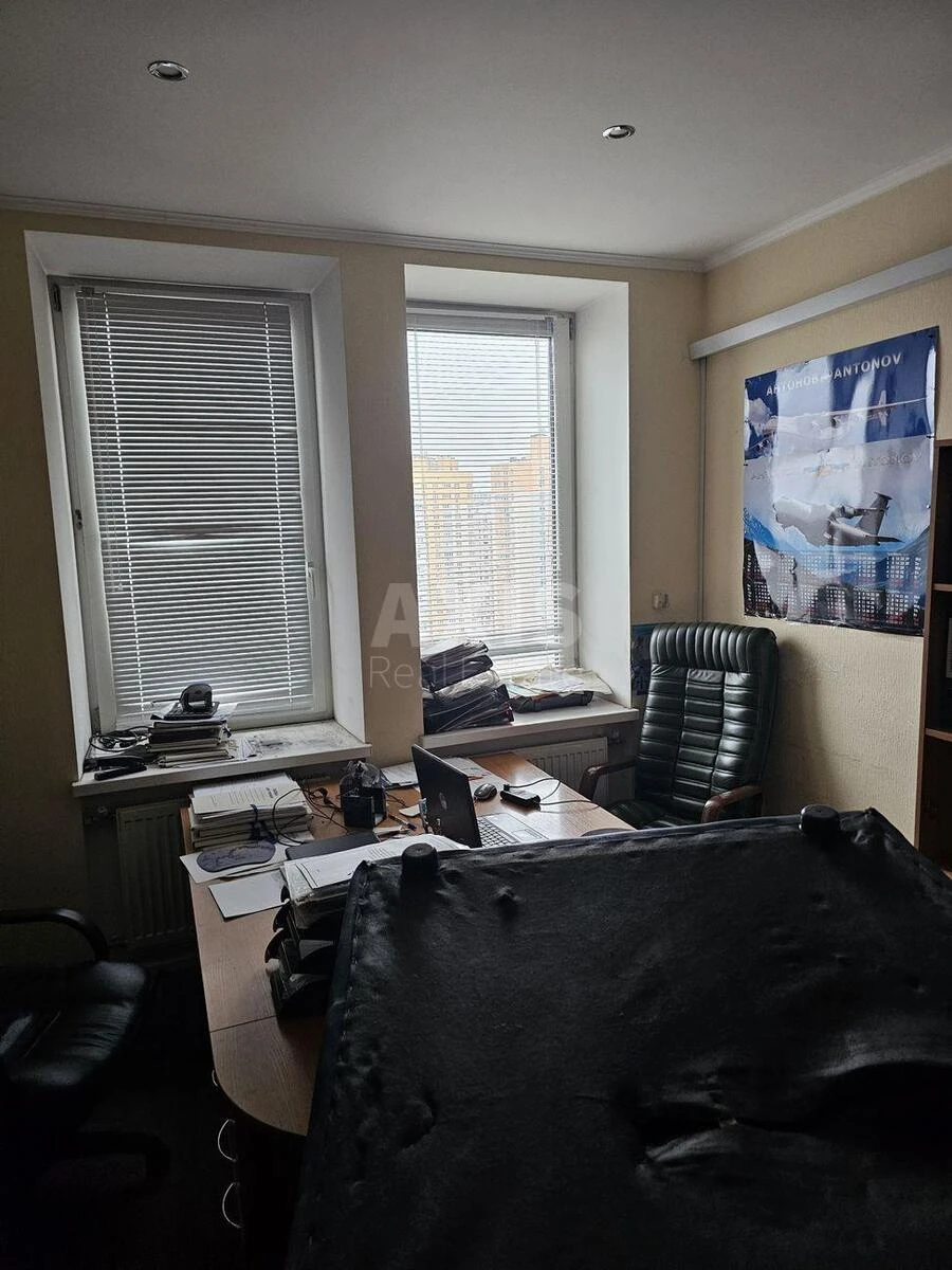 Офис ул. Драгоманова 6А, 65м2667946