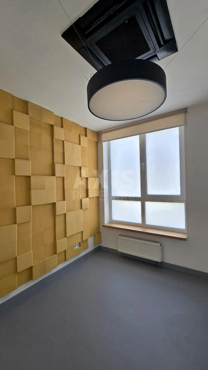 Office vul. Saksagans'kogo 90, 900m26686611