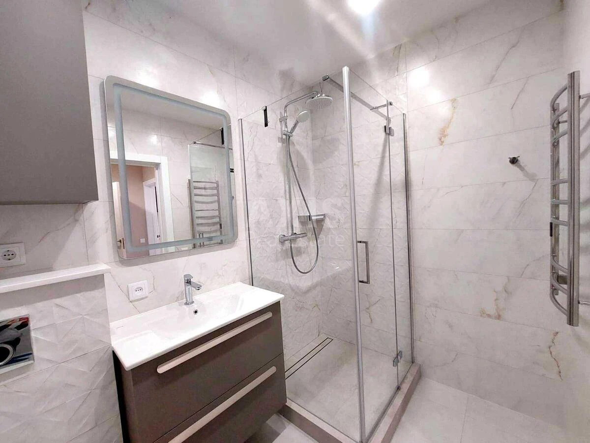1k apartment vul. Rodyny Kristeriv 14Б715156