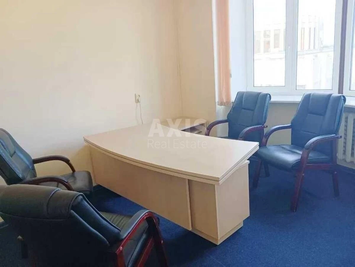 Офис ул. Крещатик 6, 120м267004