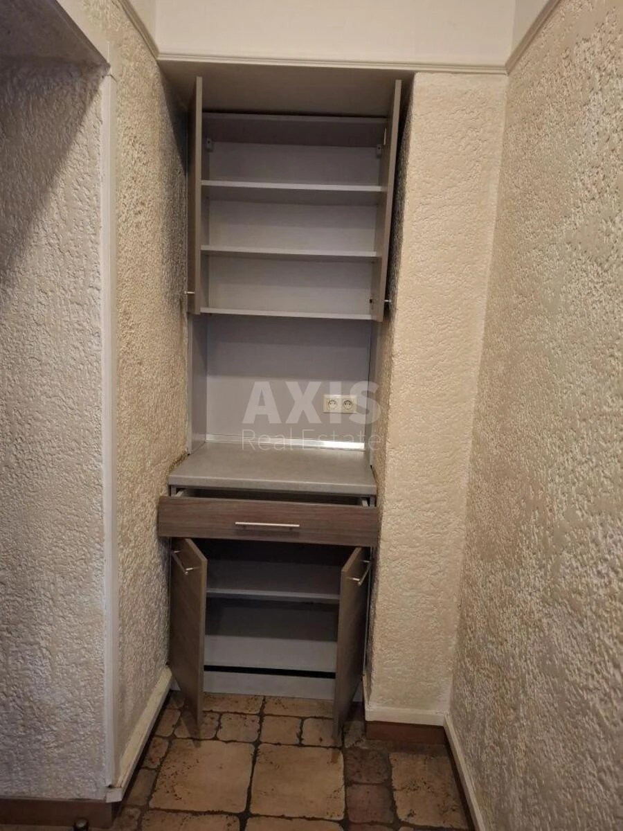 Office vul. Skovorody Grygorija 5А, 140m26872017