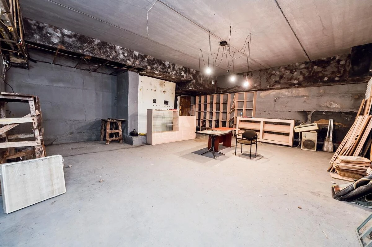 Service object vul. Trostjanec'ka 49А, 176m2639311