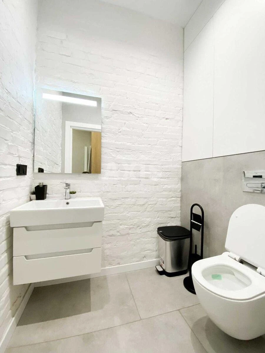 Office vul. Andriya Verkhohlyada 19А, 82m26408212