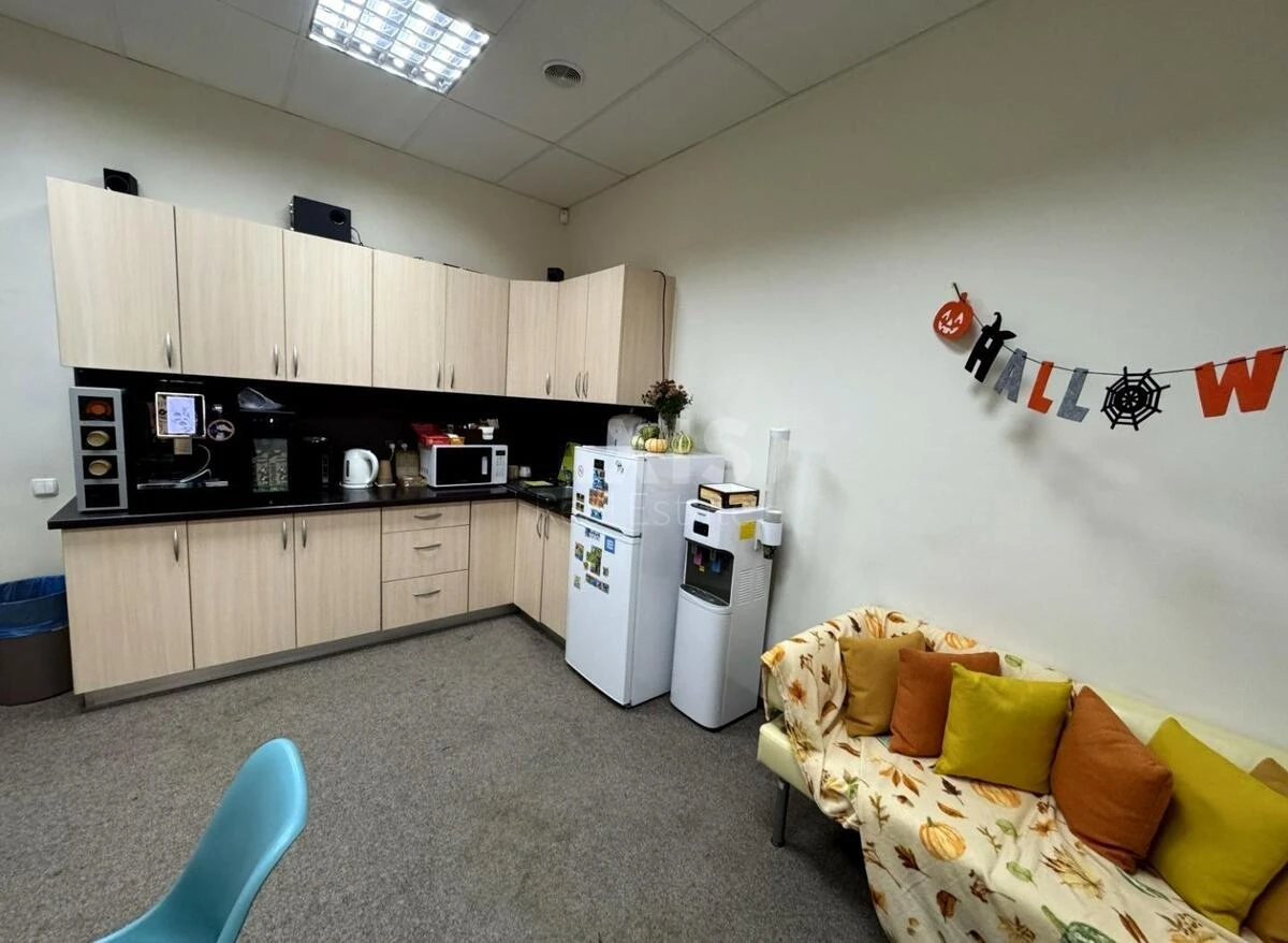 Office vul. Krasylivs'ka 11, 334m27050115