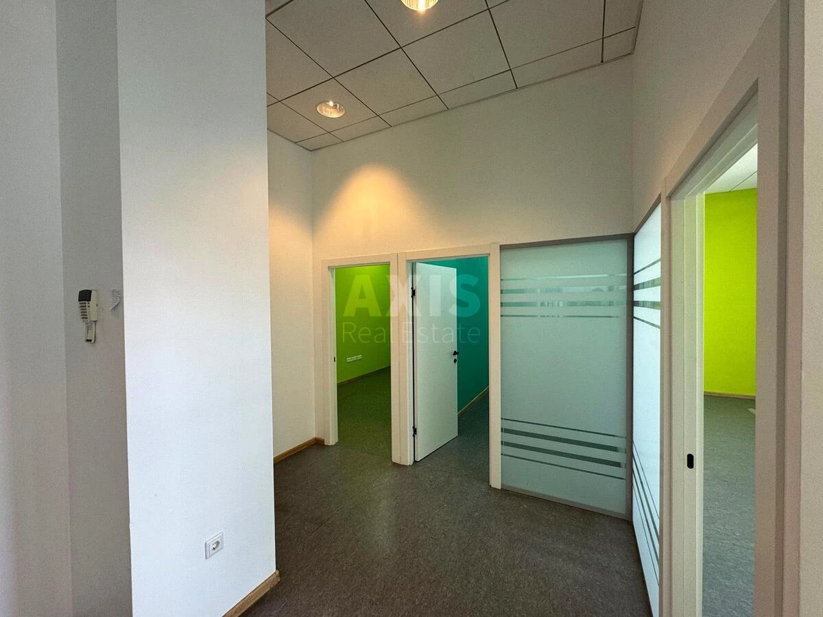 Office vul. Pymonenka Mykoly 13, 865m2678508