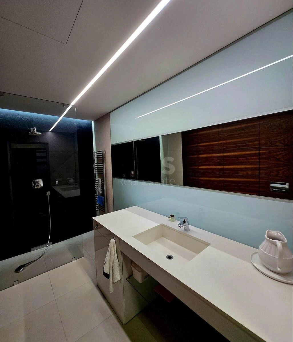 2k apartment vul. Jevgena Konoval'cja 44А645234