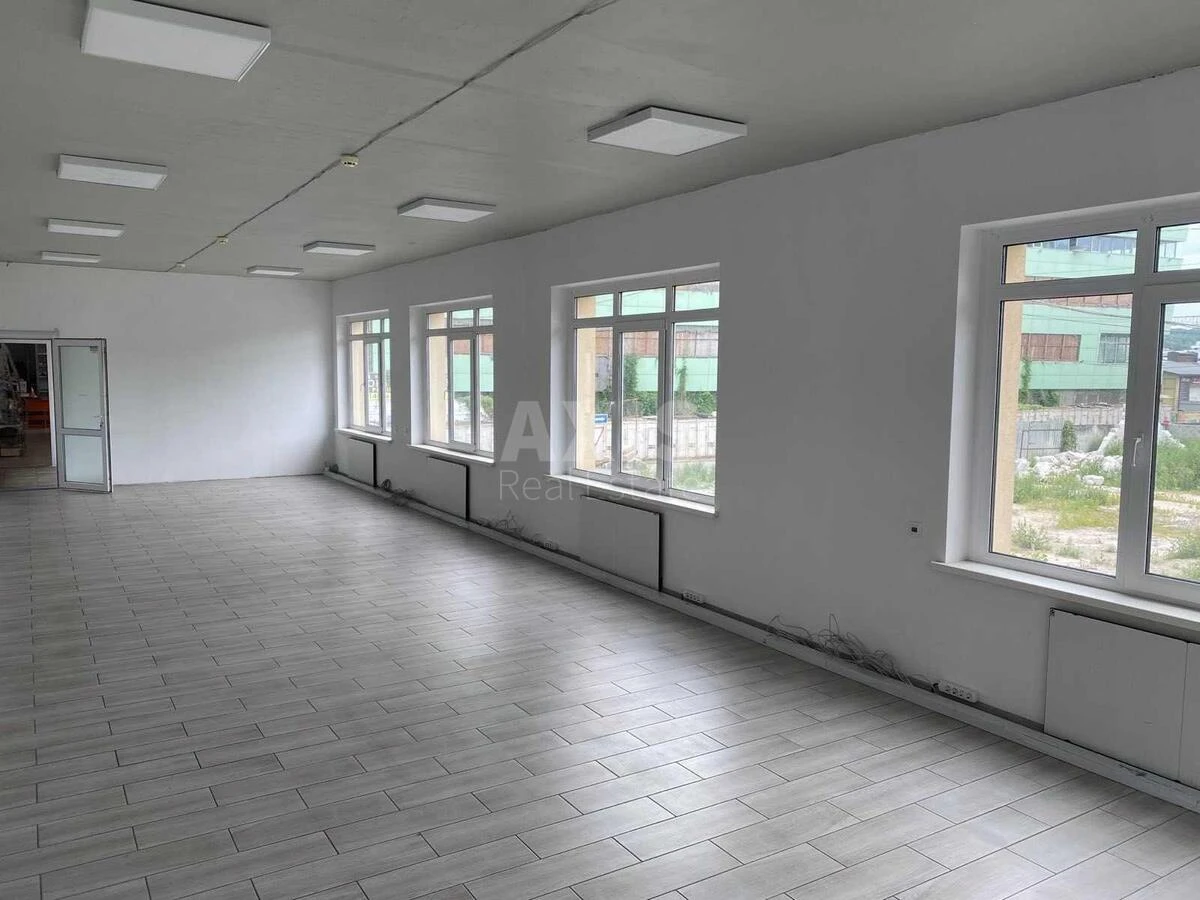 Trade object vul. Verbna 17, 72m2683962