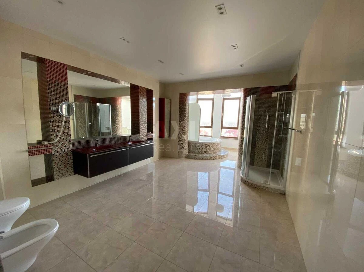 4к квартира пр-т Владимира Ивасюка 10А623474