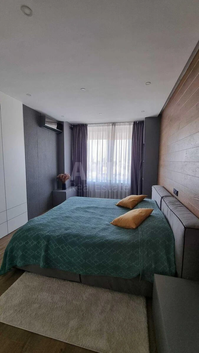 3k apartment vul. Bogatyrs'ka 6А650387