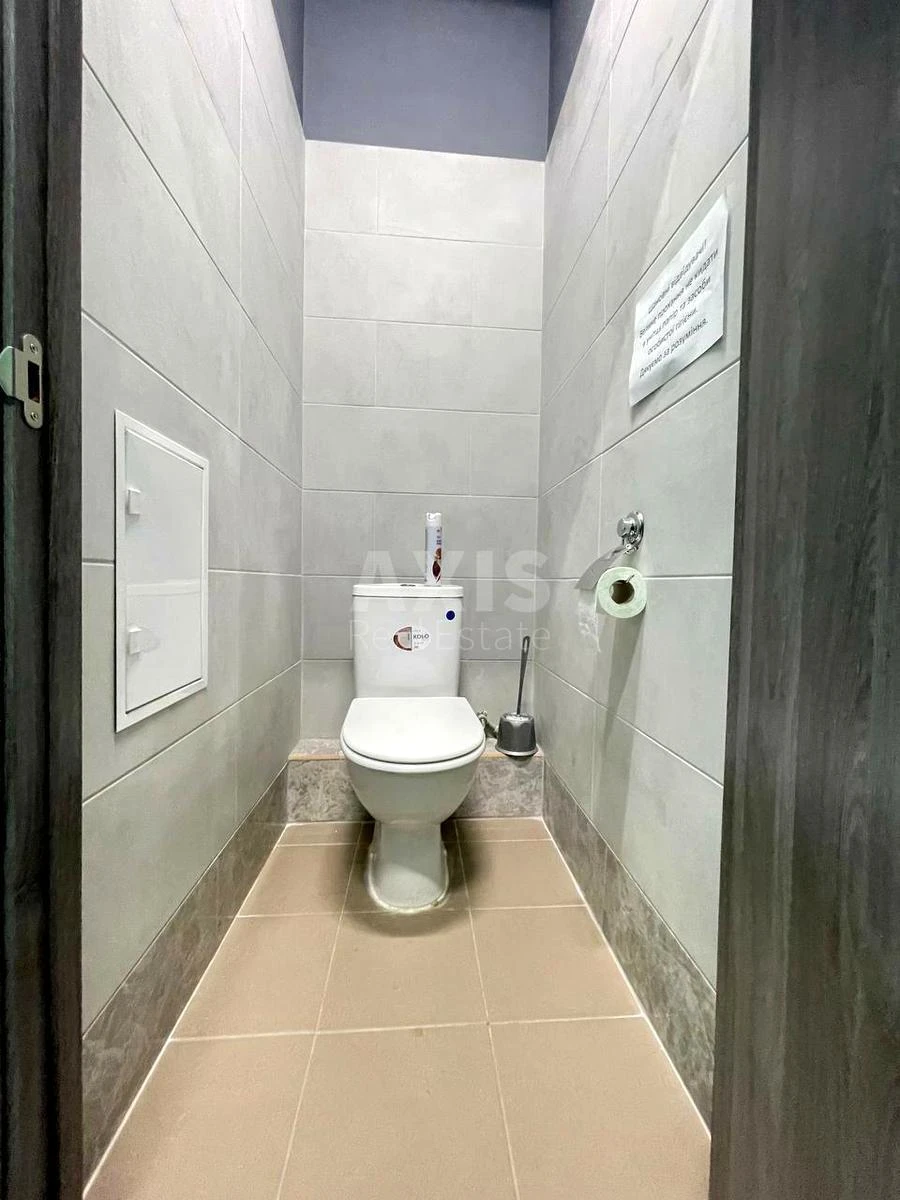 Trade object vul. Kondratjuka Jurija 7, 140m2636349