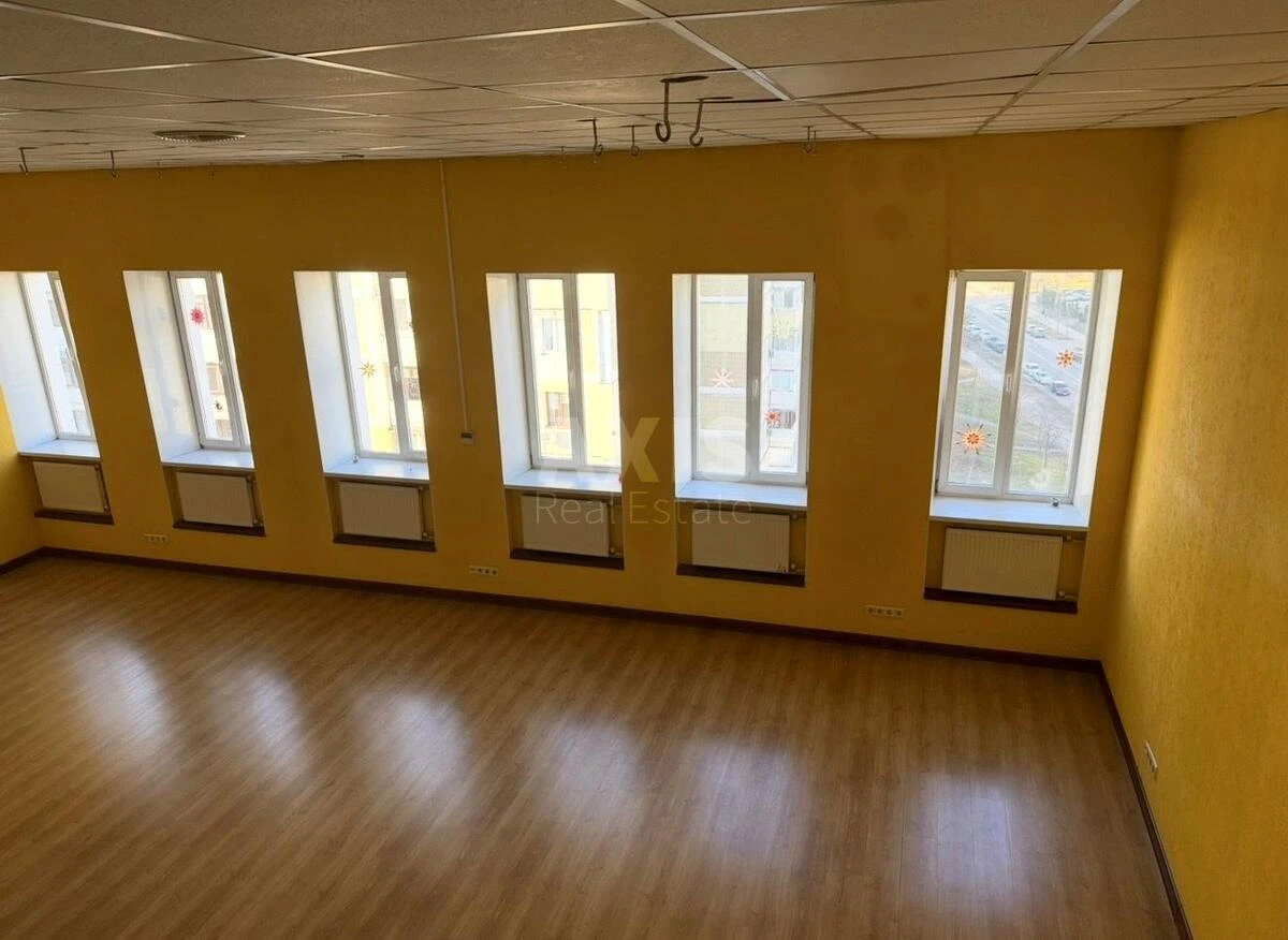 Office vul. Rudenko Larysy 6, 125m2668932