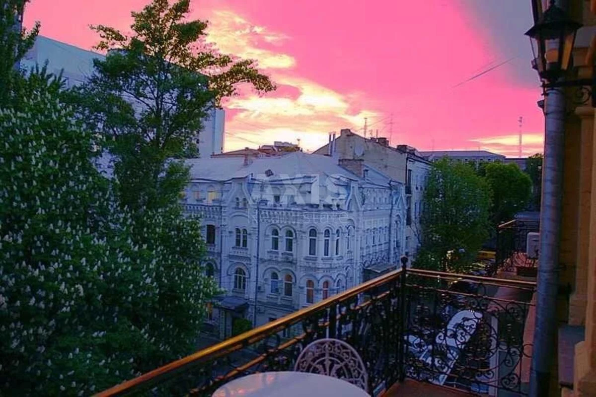 2k apartment vul. Mala Zhytomyrs'ka 16/37018020