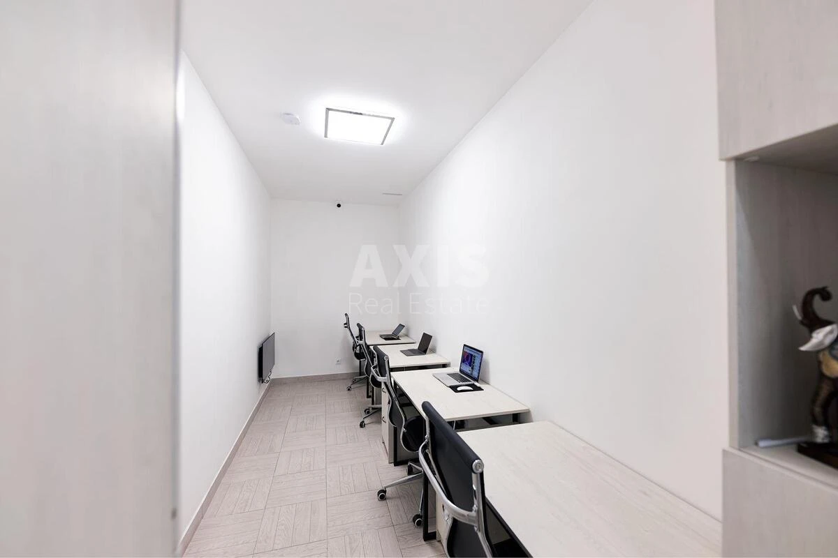 Trade object vul. Pyrogovs'kogo Oleksandra 4, 270m2604778