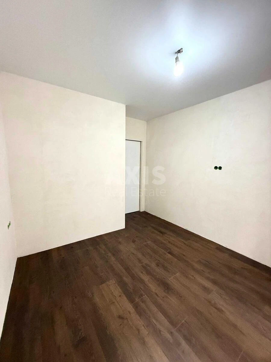 2k apartment vul. Volodymyrs'ka 76Б656227