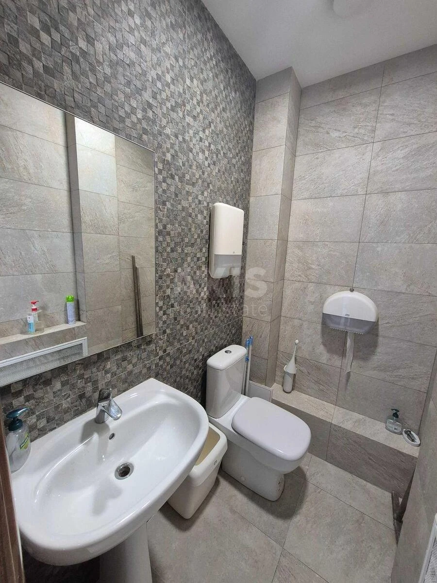 Office vul. Velyka Vasyl'kivs'ka 57/3, 623m2672335