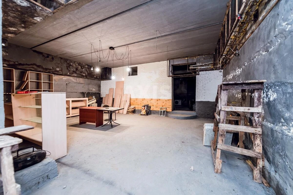 Service object vul. Trostjanec'ka 49А, 176m2639312