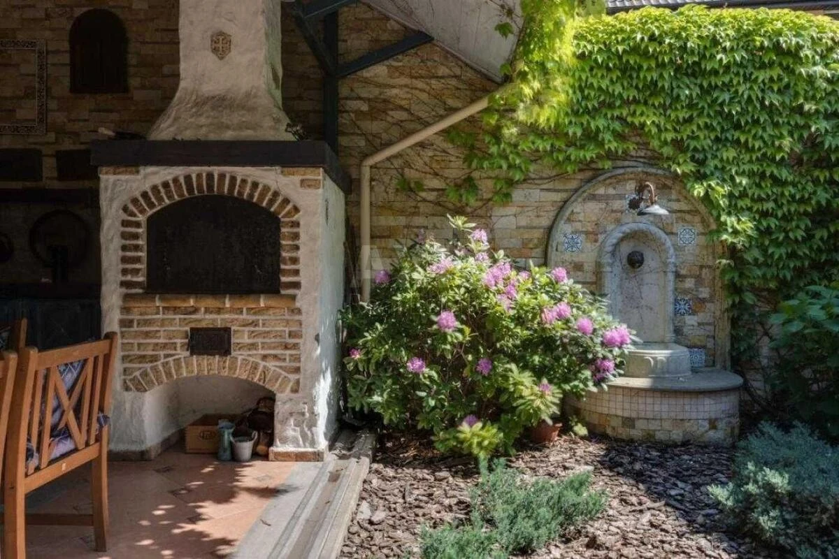 Дoм ул. Локомативная, 340м2, город Киев6402213