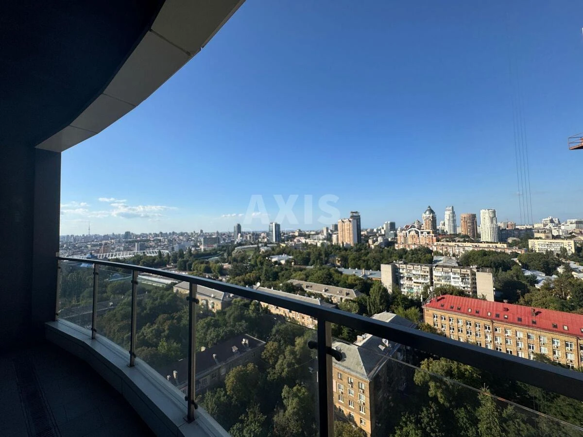 Office vul. Jevgena Konoval'cja 26А, 203m27051820