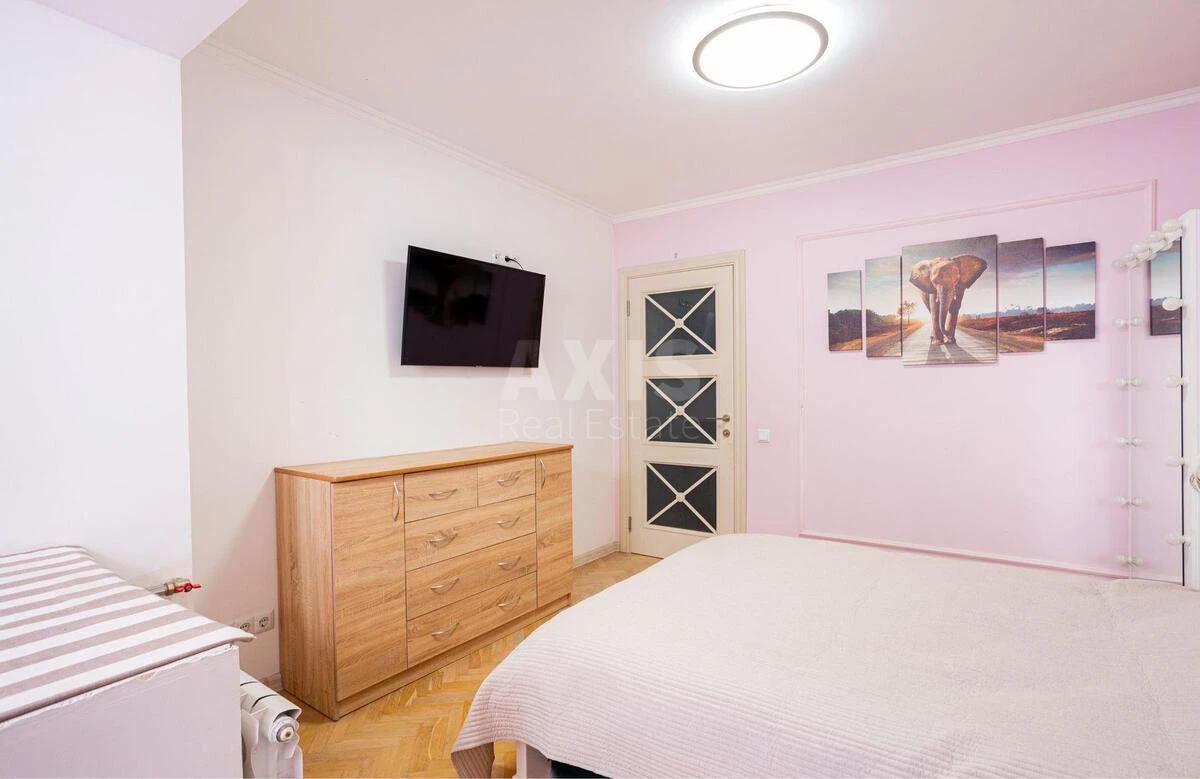 4k apartment vul. Lunachars'kogo 3Б643474