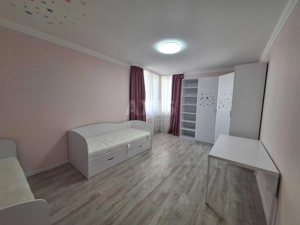 4k apartment vul. Myhajla Maksymovycha 3Д661283