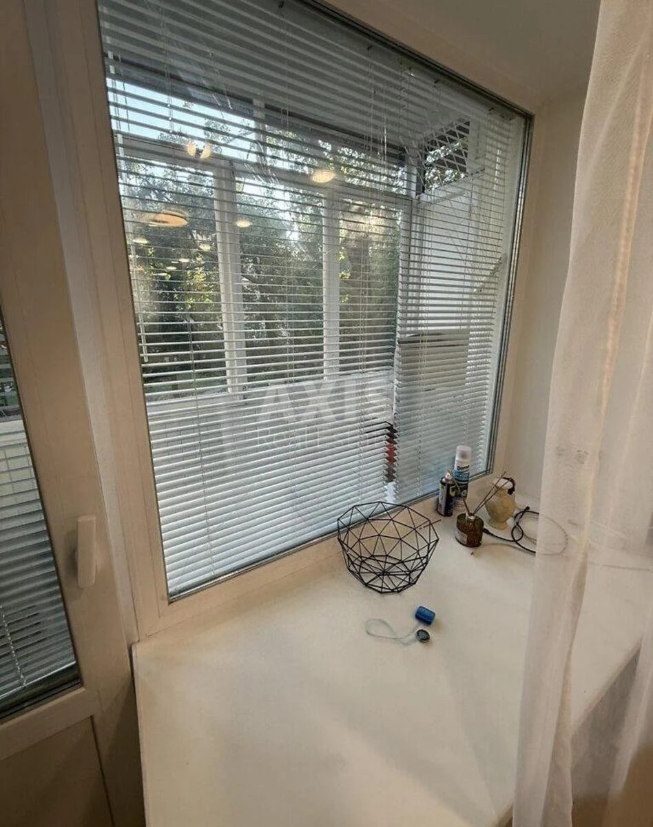 1k apartment vul. Rosijs'ka 31Б696832