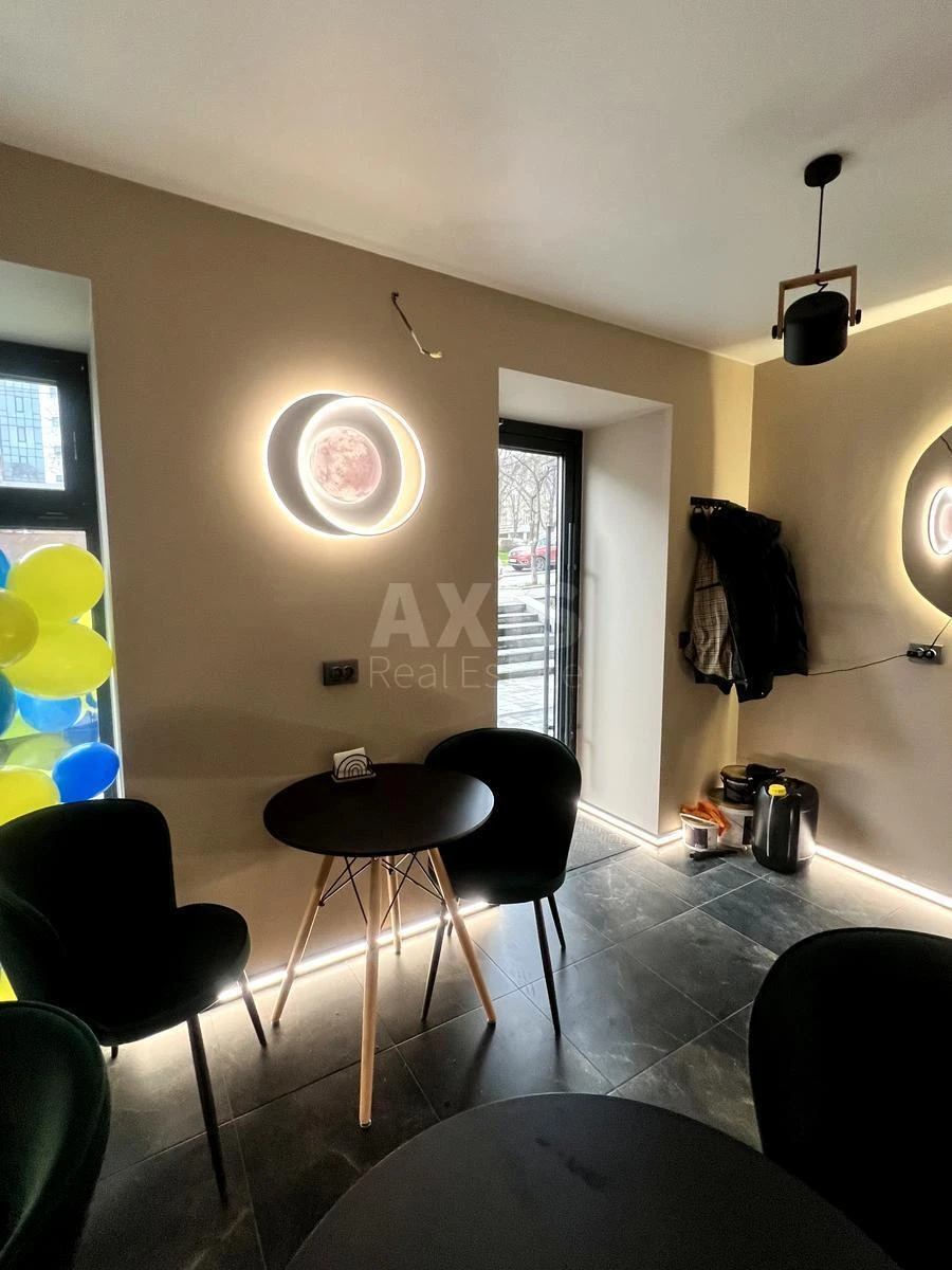 Trade object vul. Kudri Ivana 28/25, 25m2635258