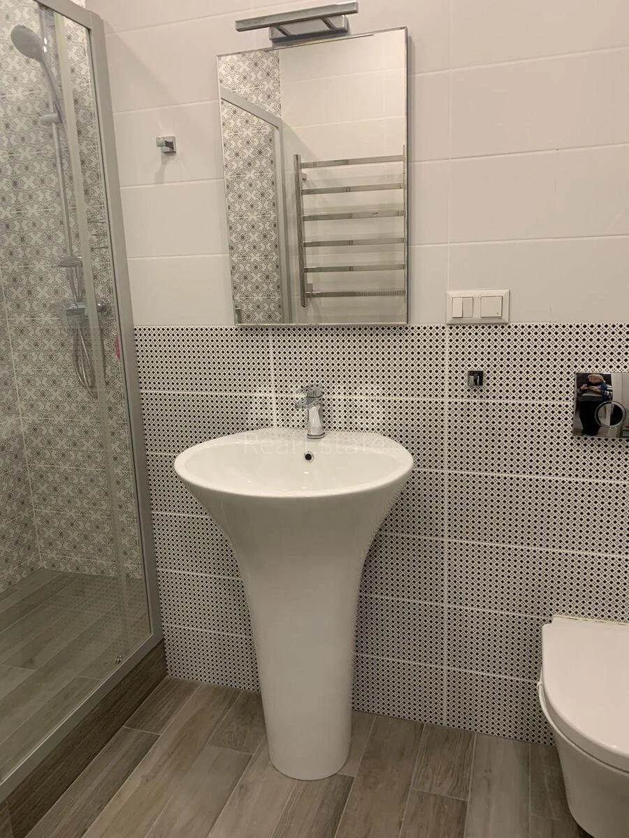 3к квартира ул. Деловая 2Б6876011