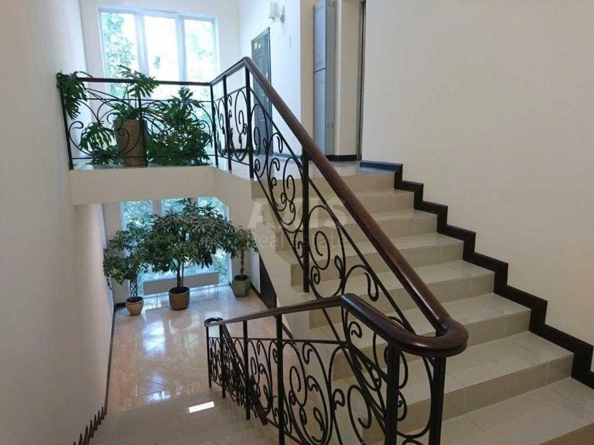 Офис ул. Оболонская 29, 64м2699564