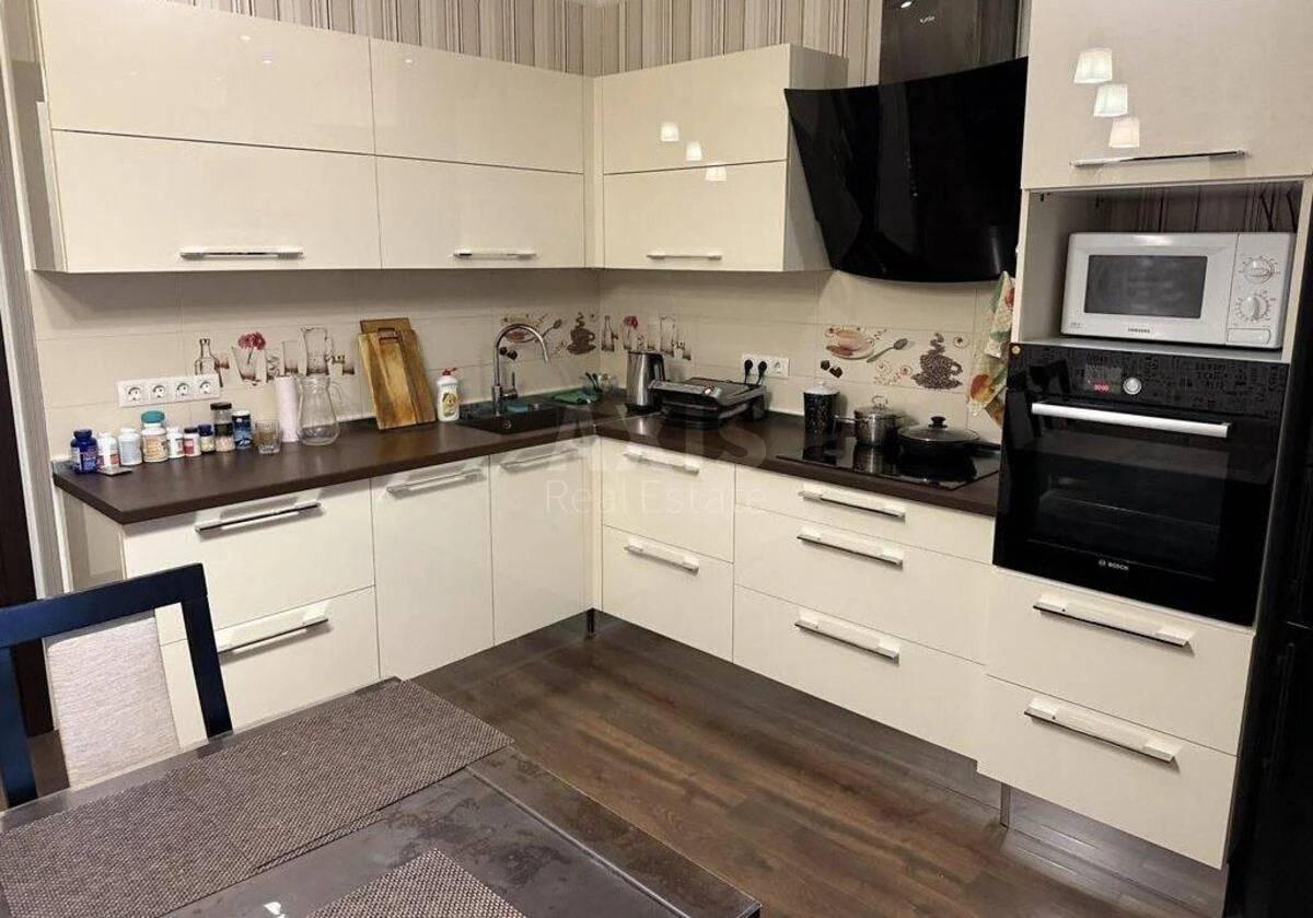 2k apartment vul. Petropavlivs'ka 50Б71653