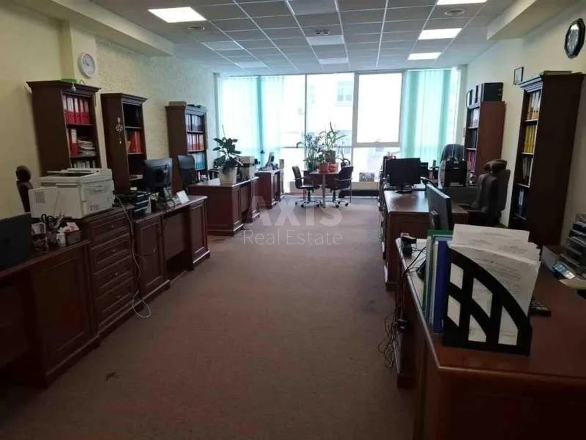 Service object vul. Protasiv Jar 2, 2377m2657011