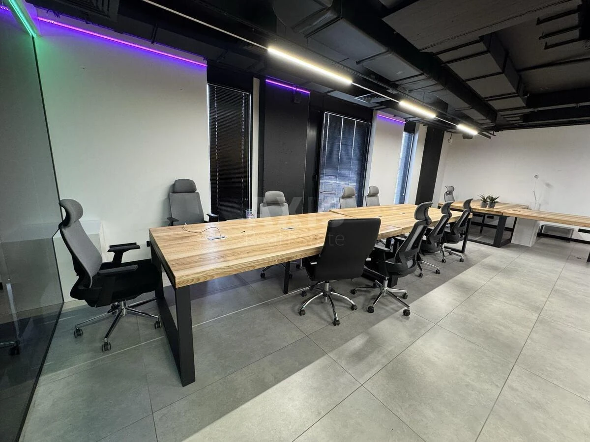Office vul. Krasylivs'ka 9, 417m27105513