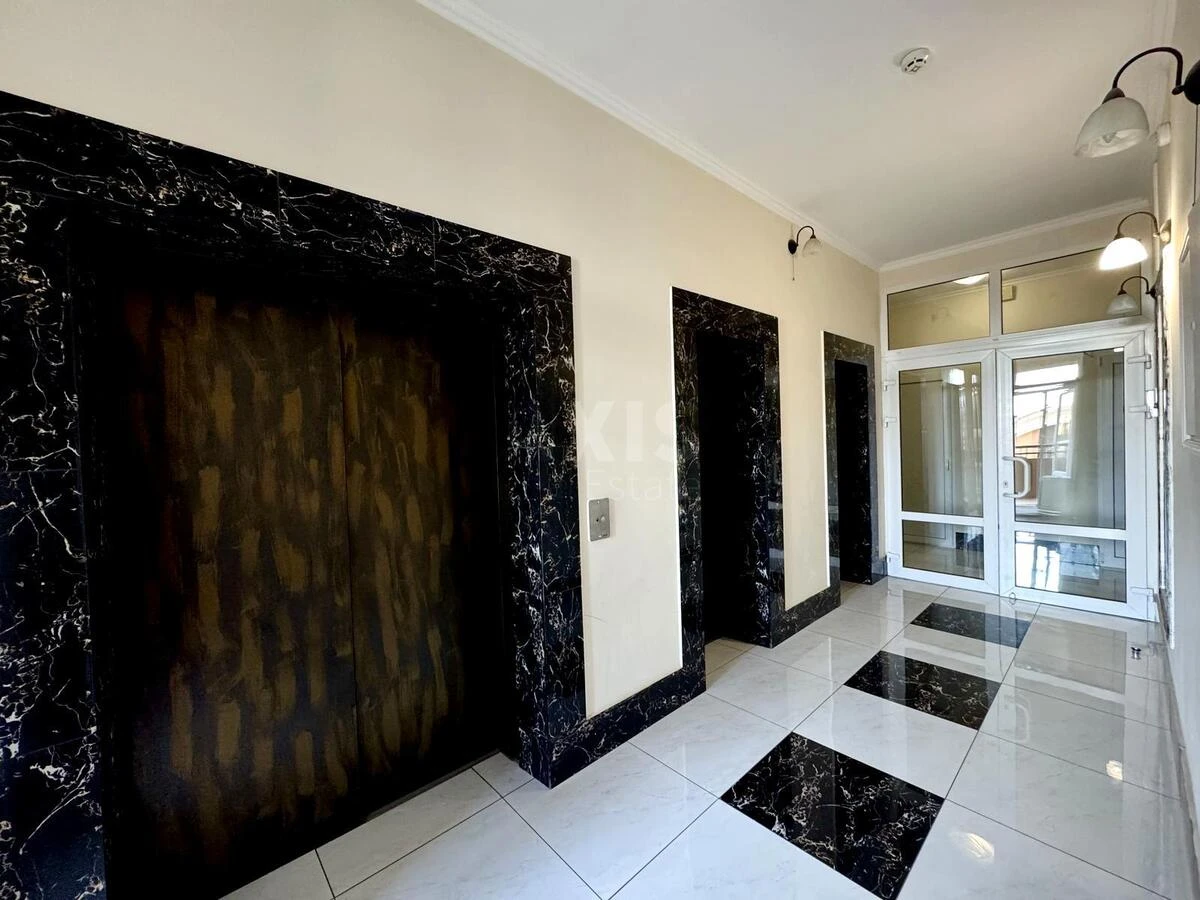 3к квартира ул. Старонаводницкая 6Б660406